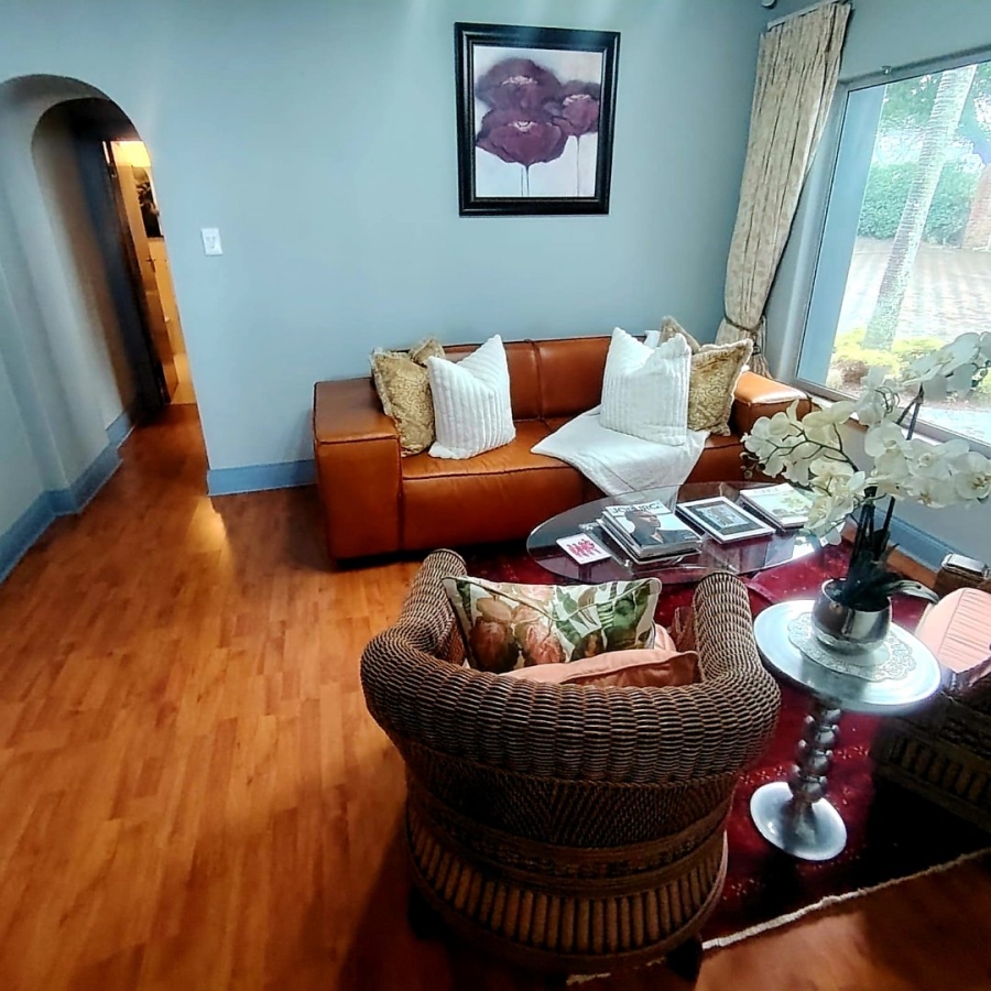 5 Bedroom Property for Sale in Beacon Bay Eastern Cape